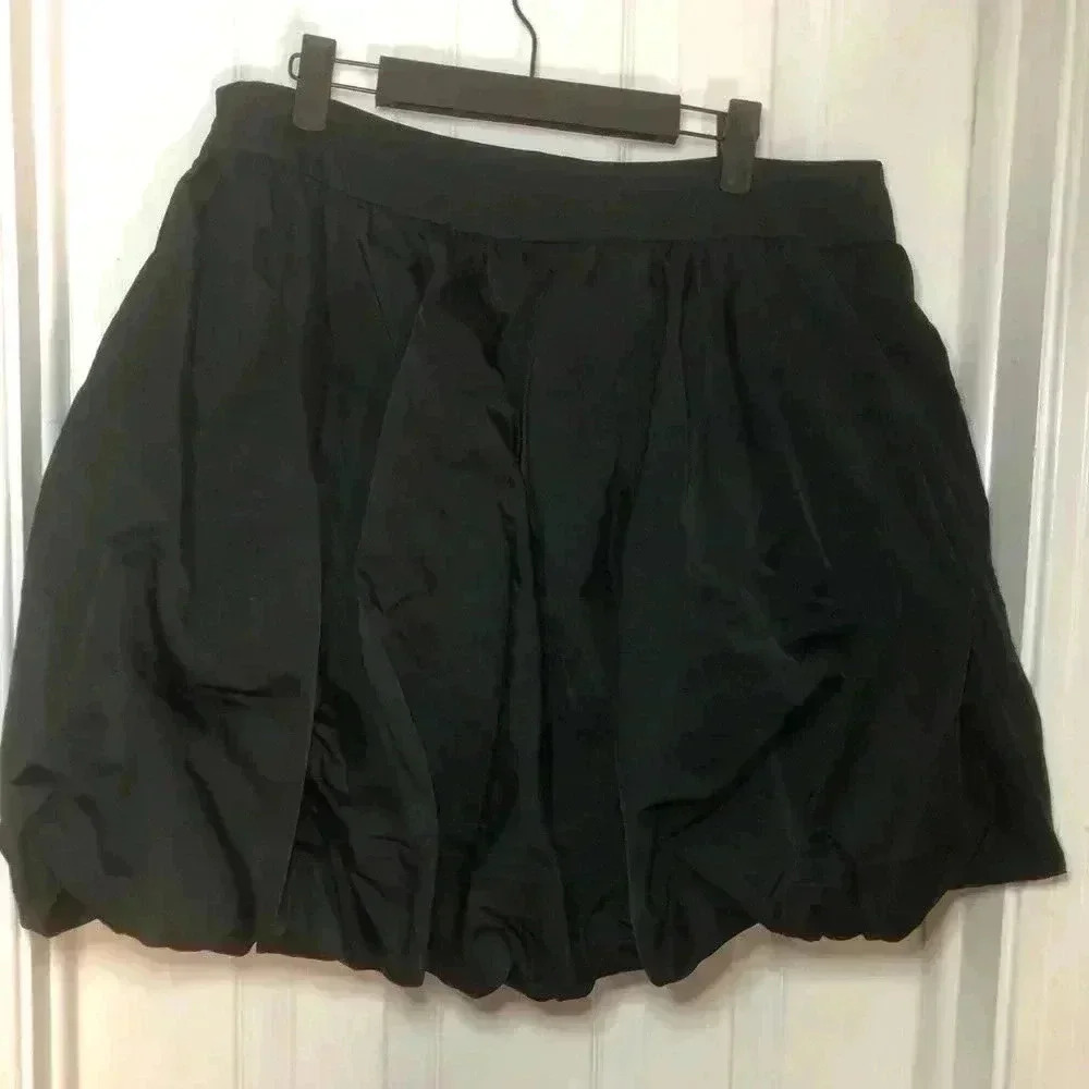Black Pleated Taffeta Mini Bubble Skirt size 6 NWOT - Picture 7 of 14
